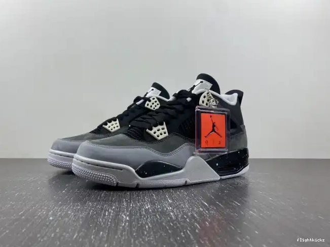 Fear Retro (2013) 626969-030 Pack Jordan 4 0505